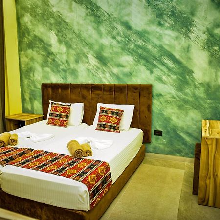 Te Bujtina Hotel- Cozy Stay With Traditional Breakfast Near Beach Golem (Tirana) Exterior foto