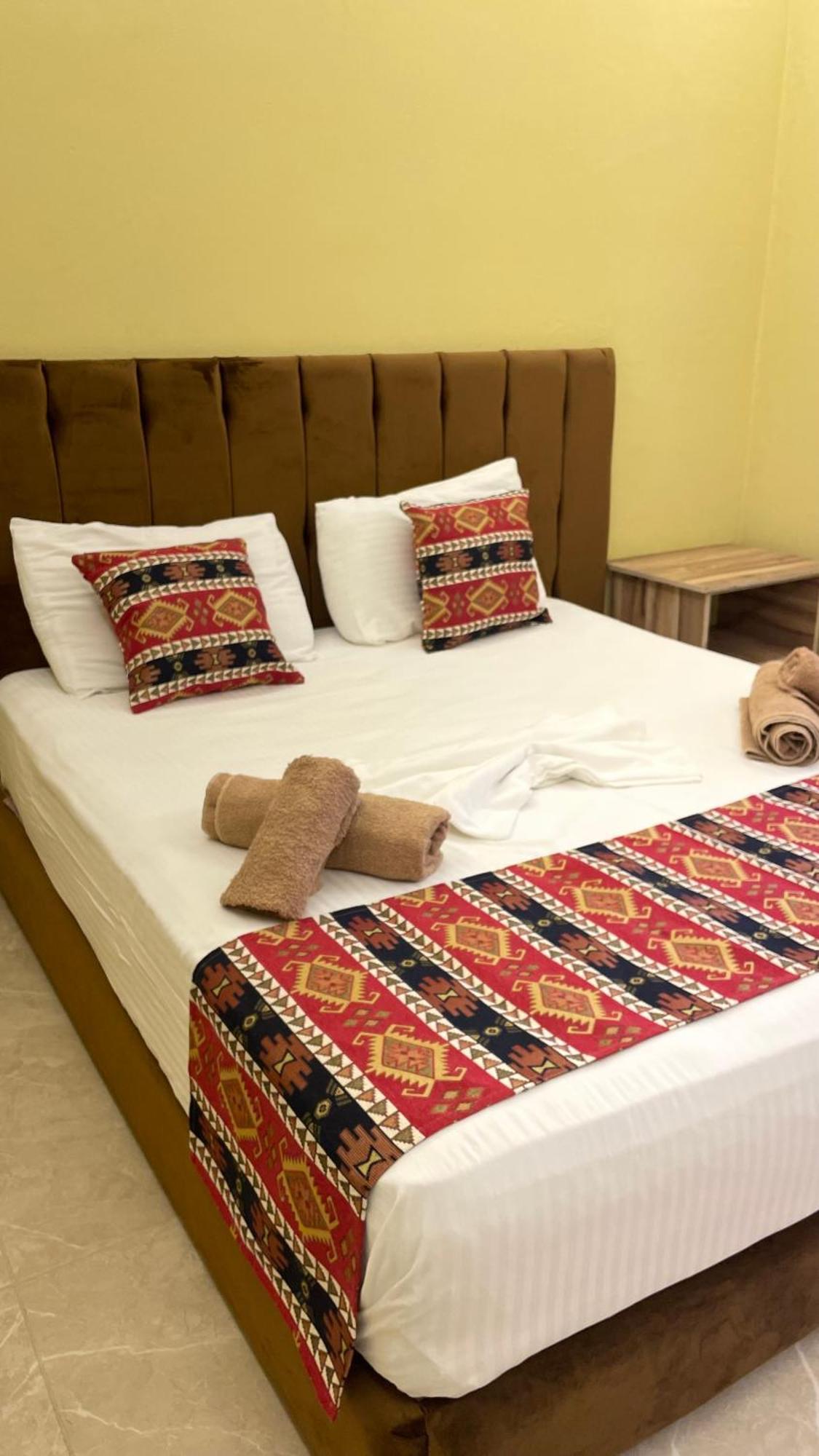 Te Bujtina Hotel- Cozy Stay With Traditional Breakfast Near Beach Golem (Tirana) Exterior foto