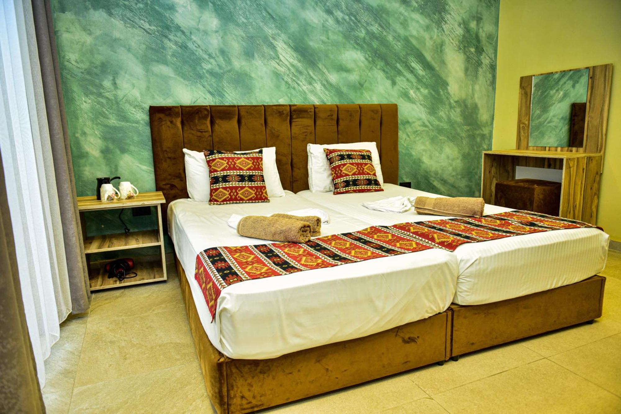 Te Bujtina Hotel- Cozy Stay With Traditional Breakfast Near Beach Golem (Tirana) Exterior foto